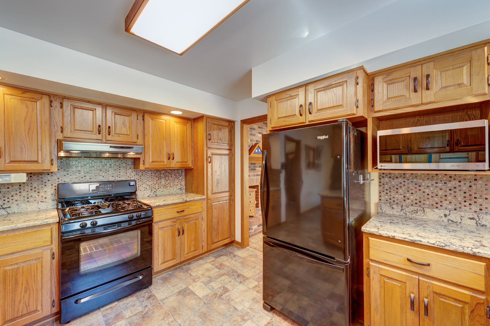 S885 Spring Green Way Batavia, IL 60510 - Photo 8 of 42
