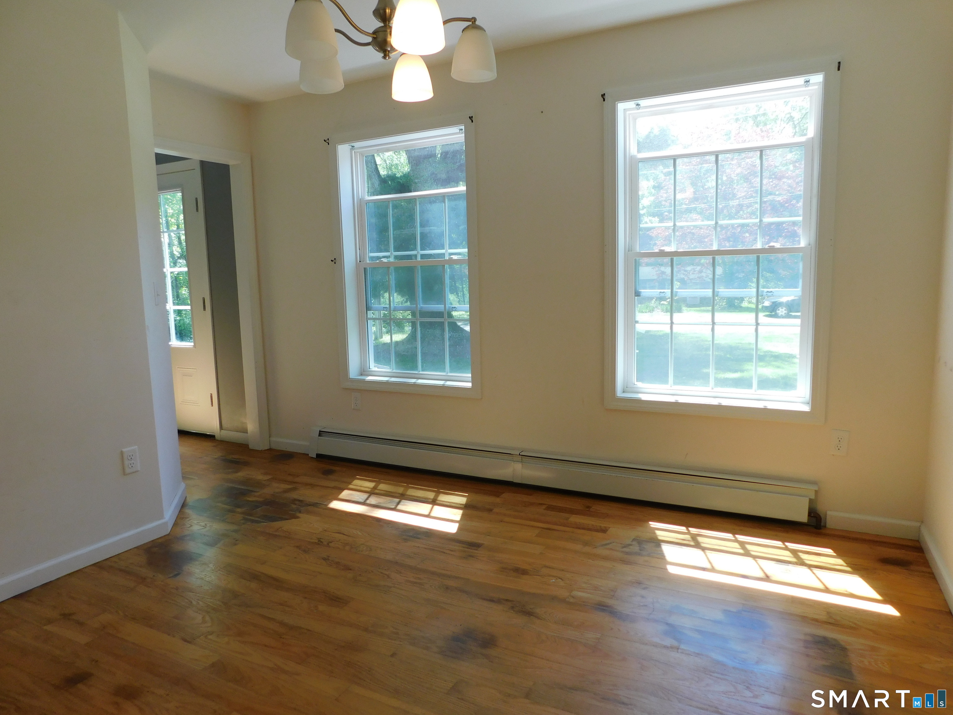 32 2nd Street Lebanon, CT 06249 - Photo 6 of 28 Dining room