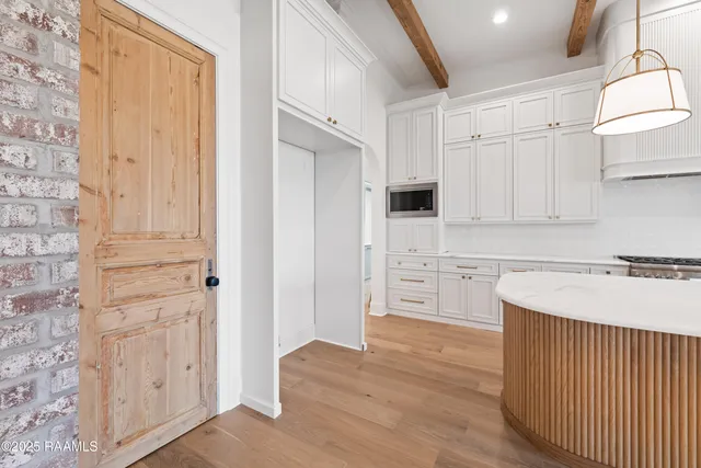 $899,000 | 301 Gunter Grass Court, Lafayette, LA 70508