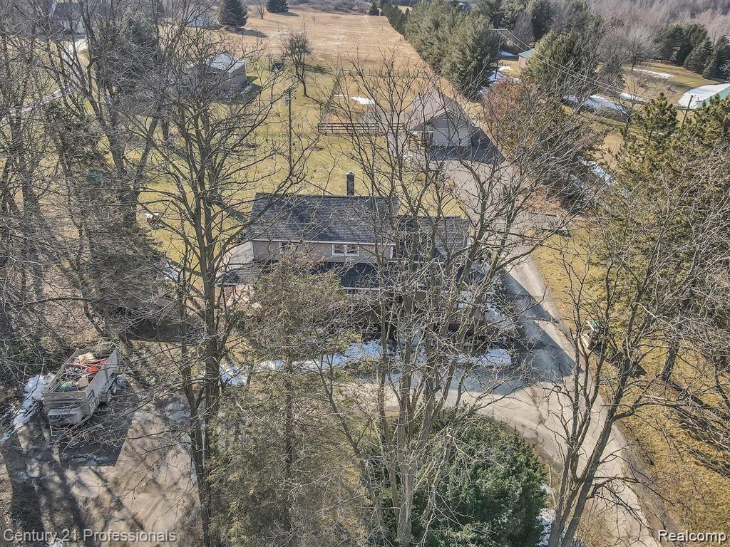 5340 Bishop Road Dryden, MI 48428 - Photo 74 of 82 84-5340-Bishop-Rd-WindowStill-Real-Estate-Photography-84.jpg