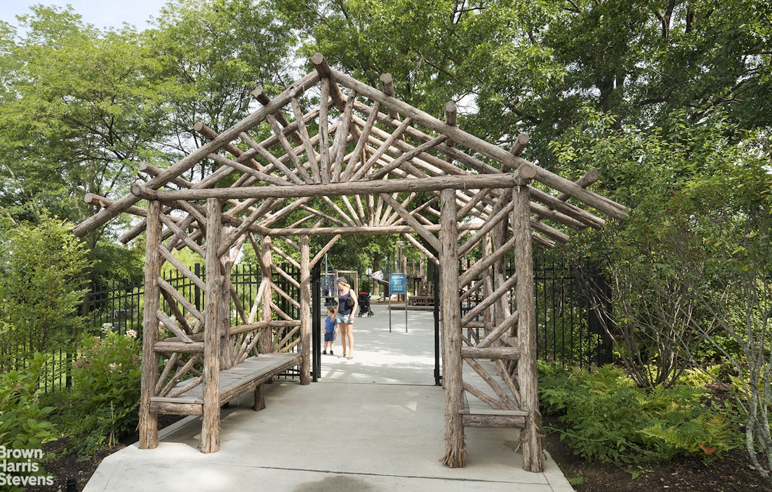 5700 Arlington Avenue, Unit 20S Bronx, NY 10471 - Photo 13 of 15 a view of stairs and yard