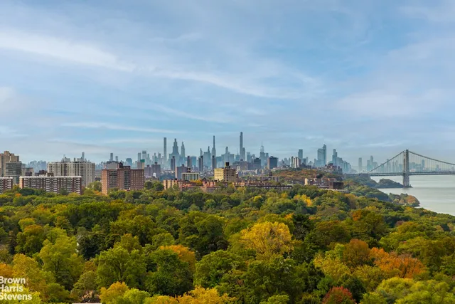 $350,000 | 5700 Arlington Avenue, Unit 20S | North Riverdale