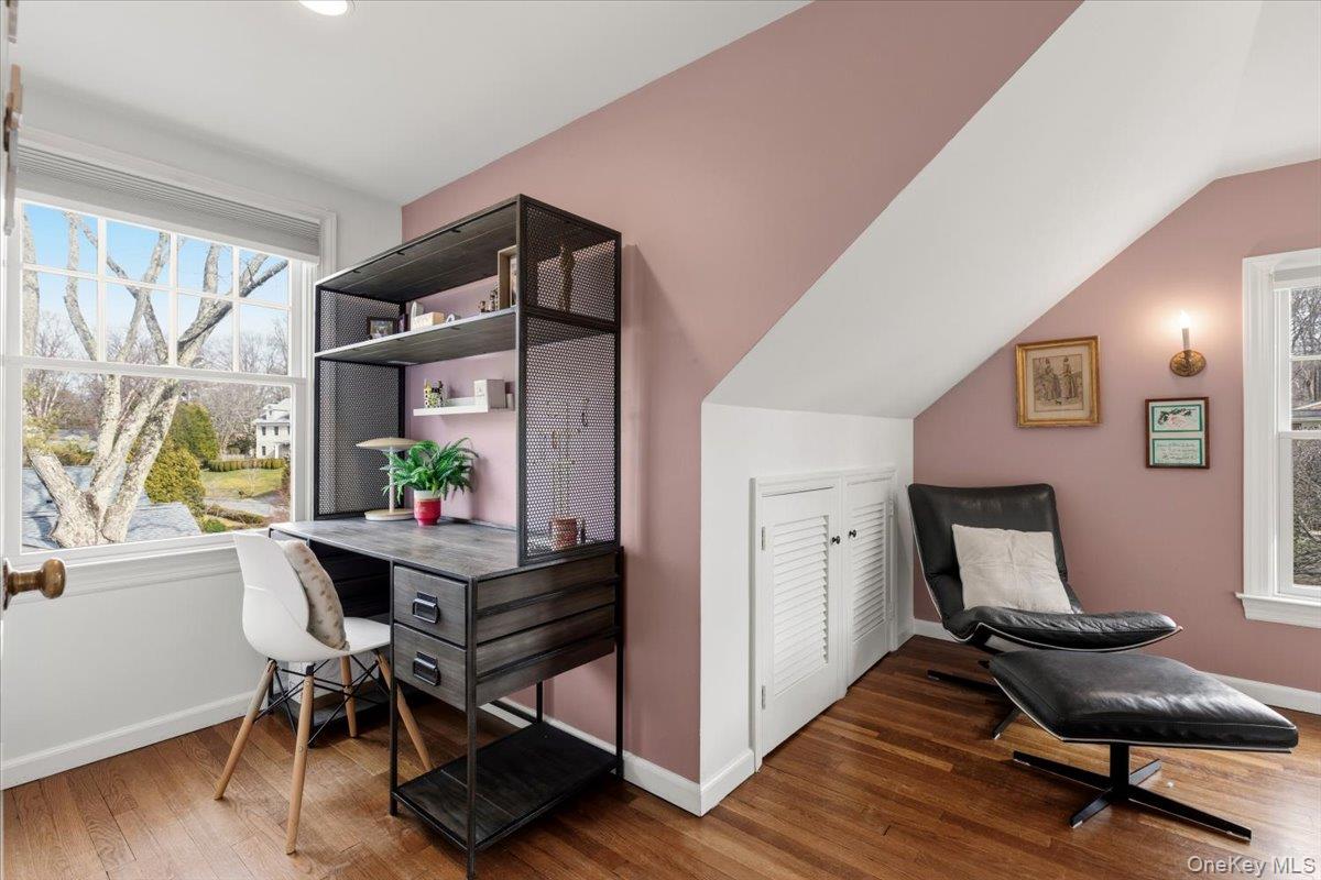 8 Douglas Circle Rye, NY 10580 - Photo 27 of 36 Desk nook and large window.