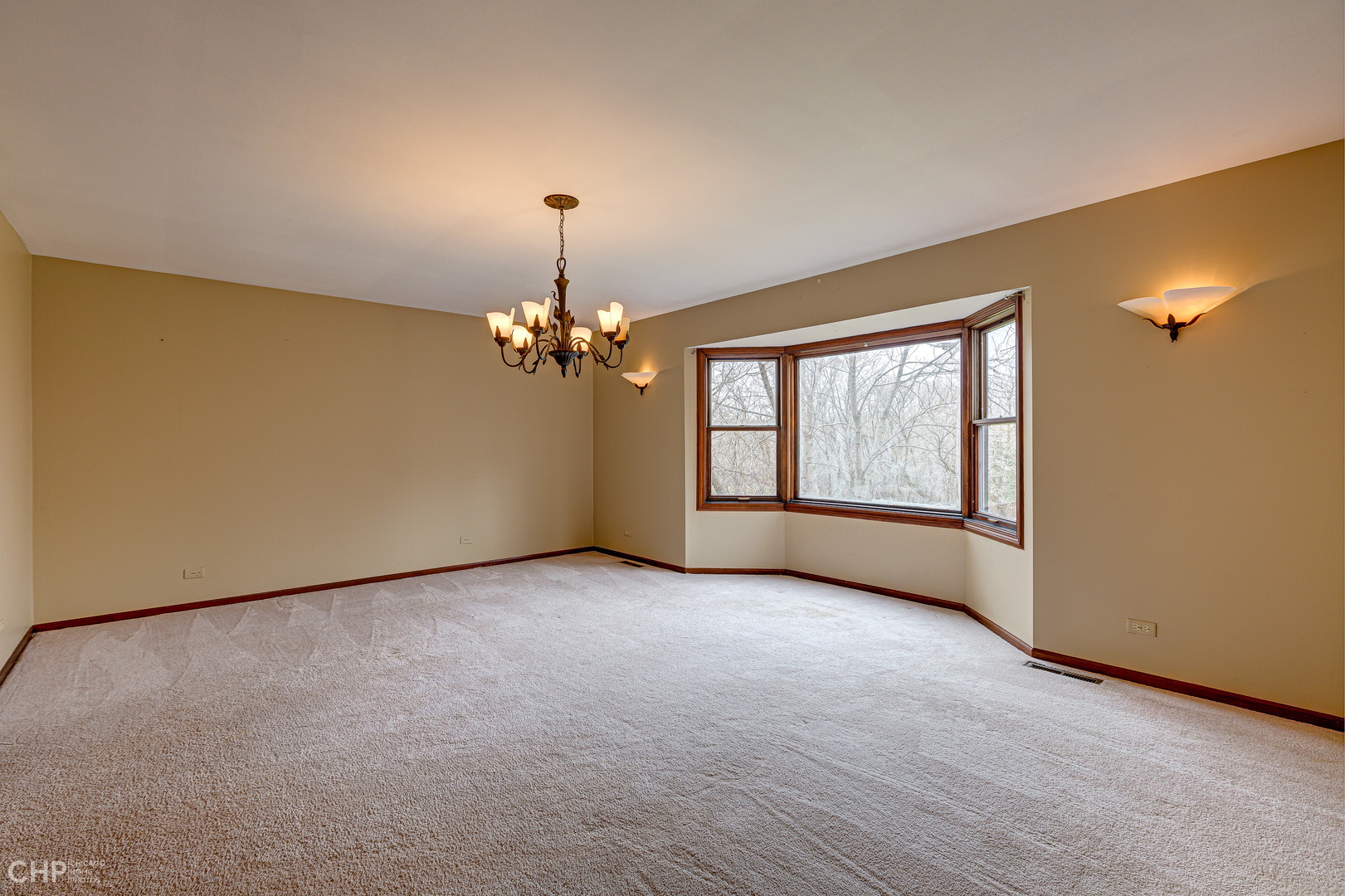 3027 Red Barn Road Crystal Lake, IL 60012 - Photo 12 of 40 a view of empty room with window