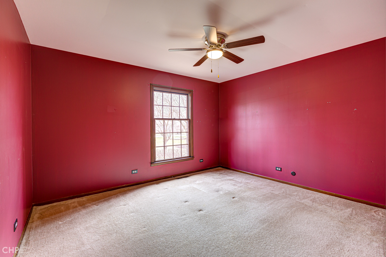 3027 Red Barn Road Crystal Lake, IL 60012 - Photo 16 of 40 an empty room with windows and fan