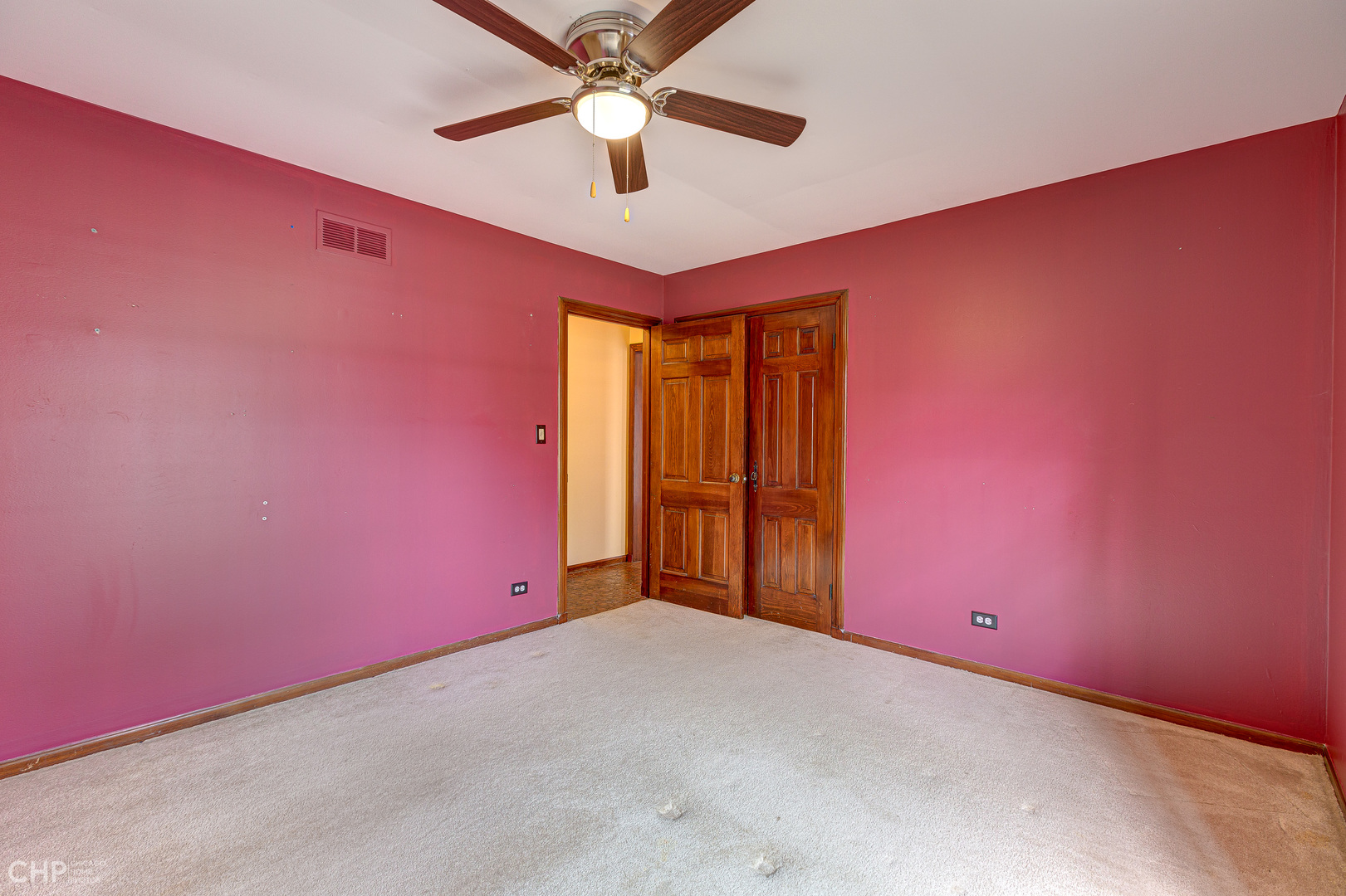 3027 Red Barn Road Crystal Lake, IL 60012 - Photo 17 of 40 a view of an empty room