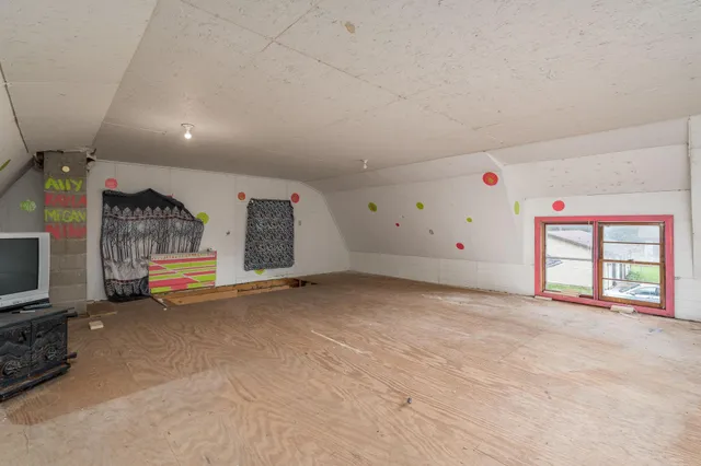 $129,000 | 240 Cleveland Avenue West, Winnebago, MN 56098