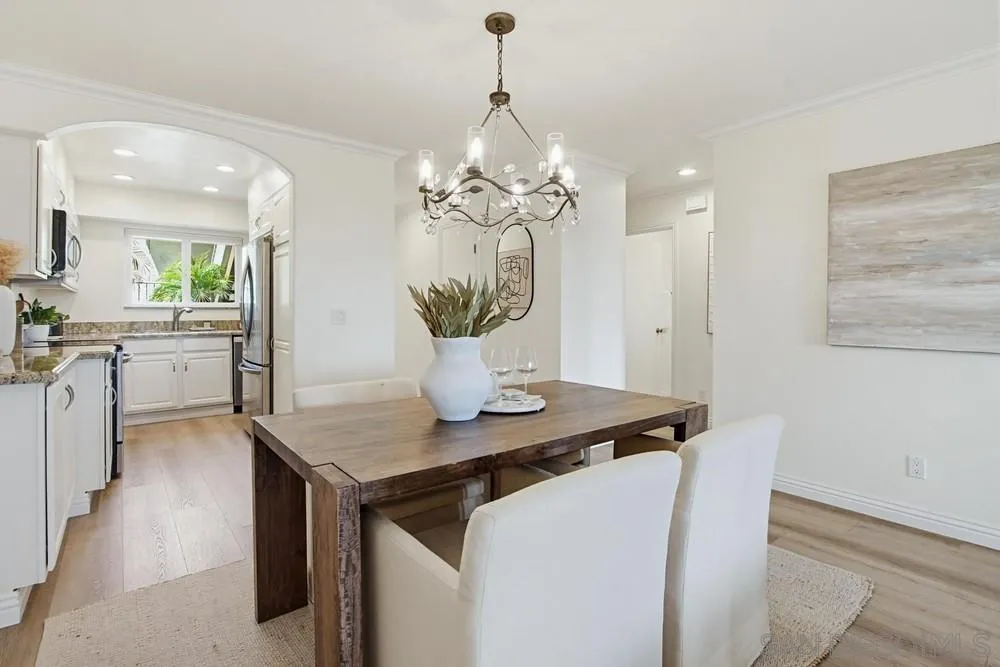 1872 Forestdale Drive Encinitas, CA 92024 - Photo 9 of 29 Gallery Image 9