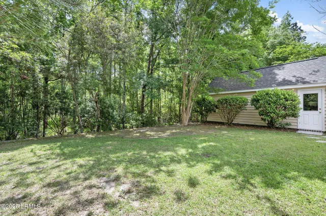 $375,000 | 39 Woods Bay Road, Bluffton, SC 29910