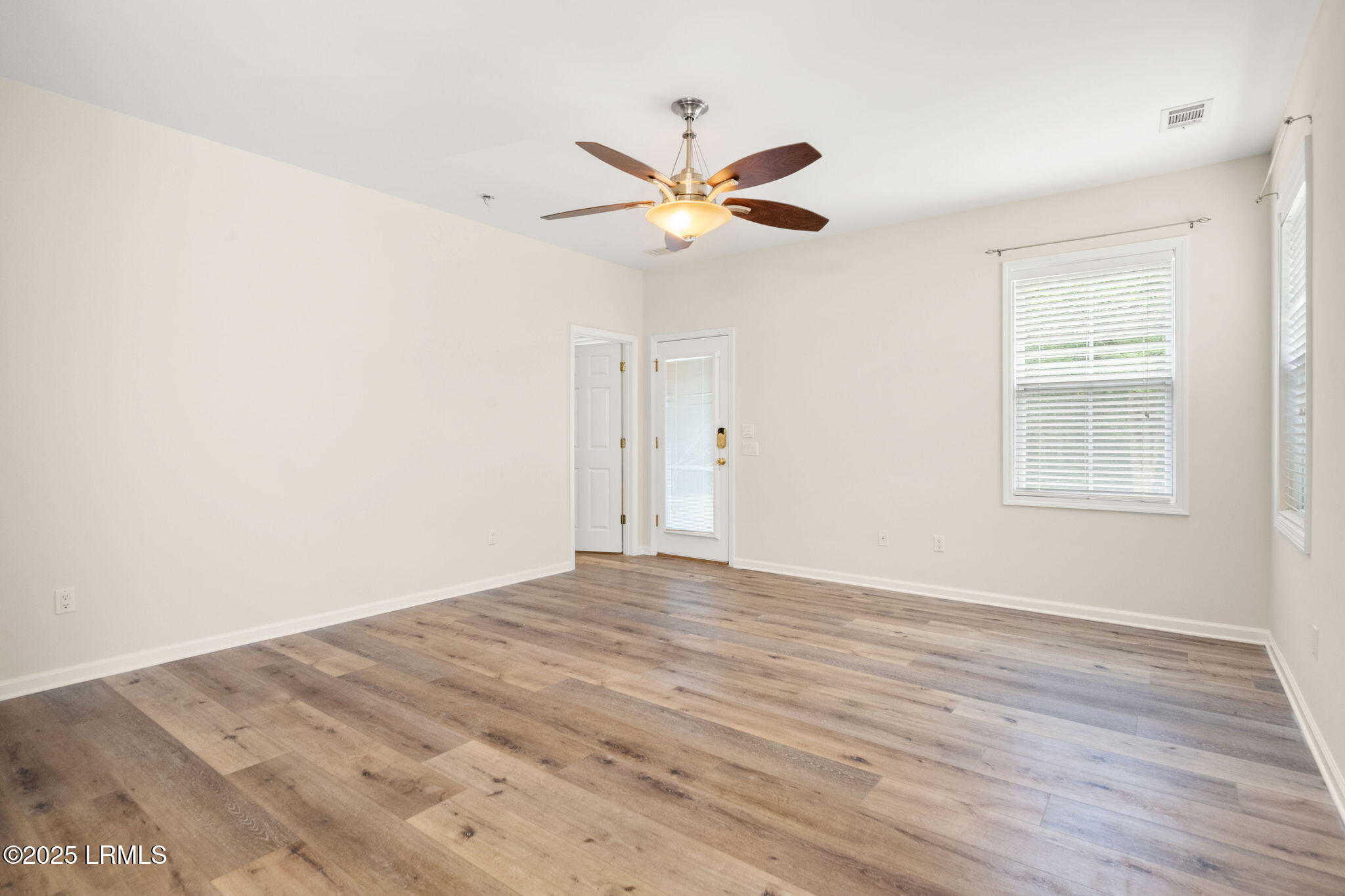 39 Woods Bay Road Bluffton, SC 29910 - Photo 6 of 47 39WoodsBay-19