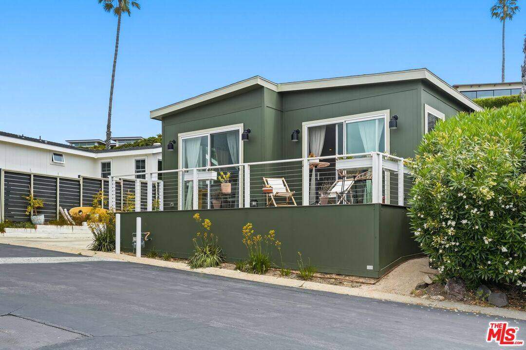 29500 Heathercliff Road, Unit 134 Malibu, CA 90265 - Photo 2 of 34