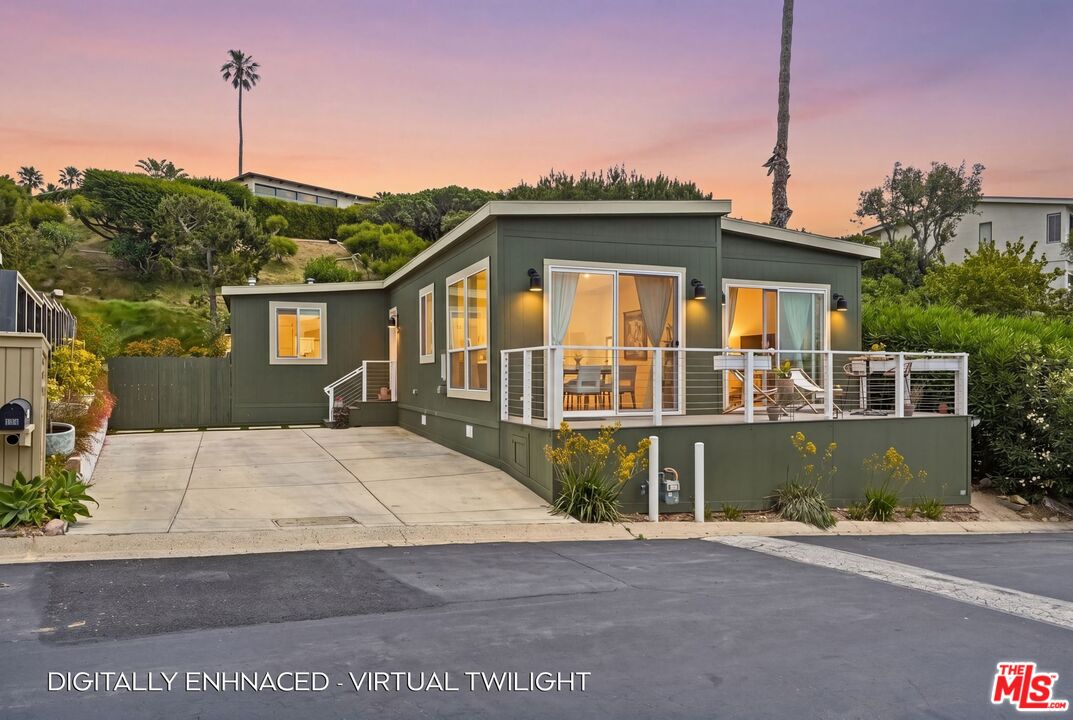 29500 Heathercliff Road, Unit 134 Malibu, CA 90265 - Photo 3 of 34