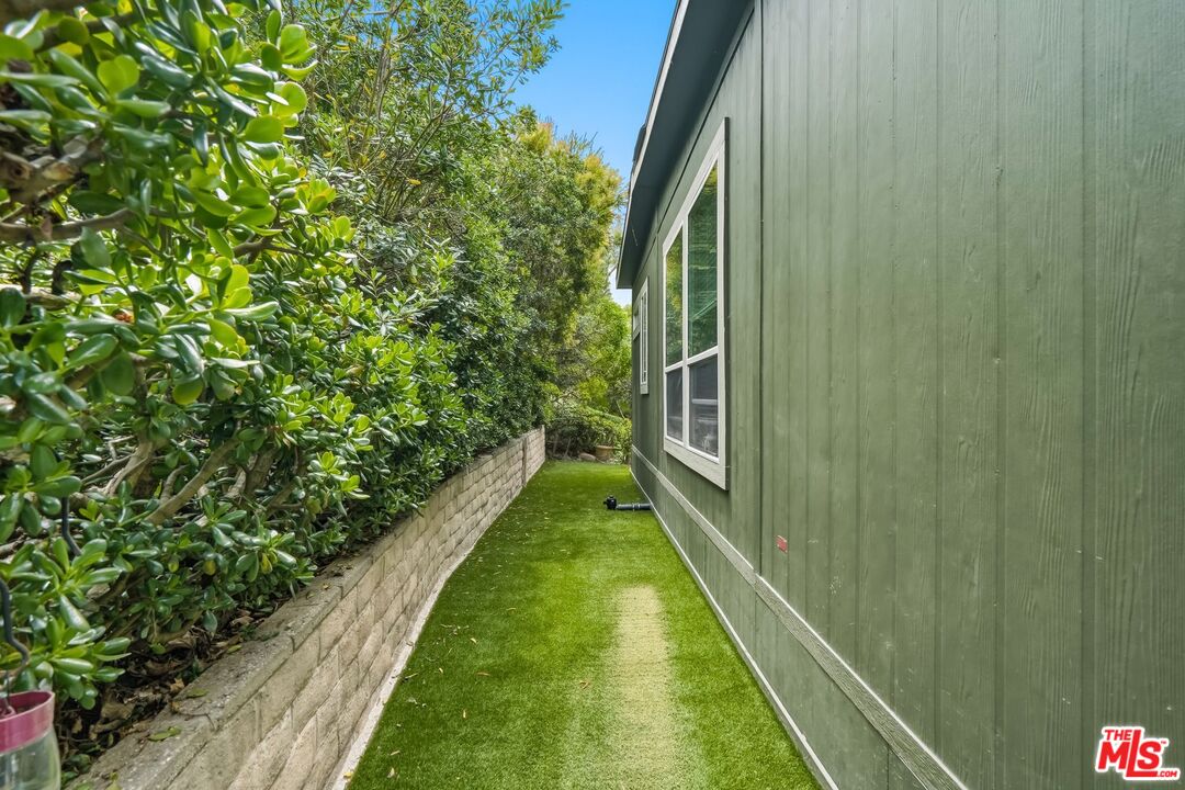 29500 Heathercliff Road, Unit 134 Malibu, CA 90265 - Photo 32 of 34
