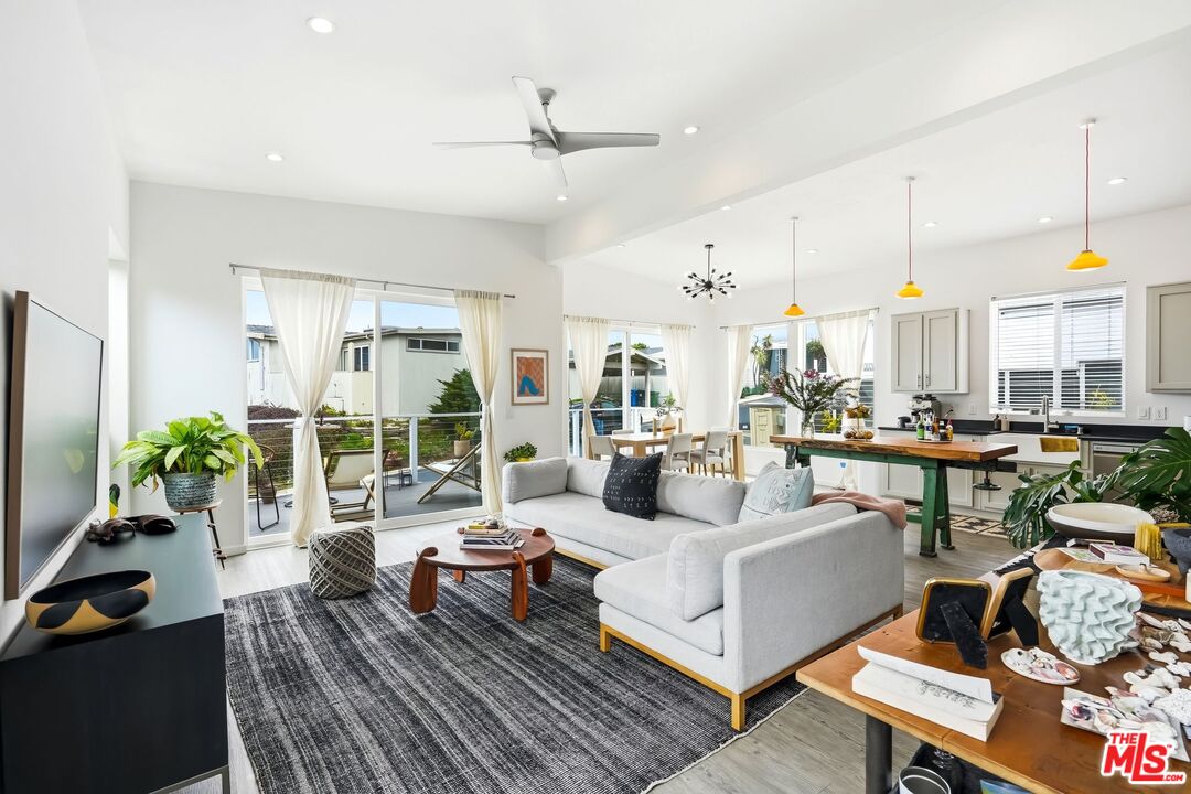 29500 Heathercliff Road, Unit 134 Malibu, CA 90265 - Photo 7 of 34