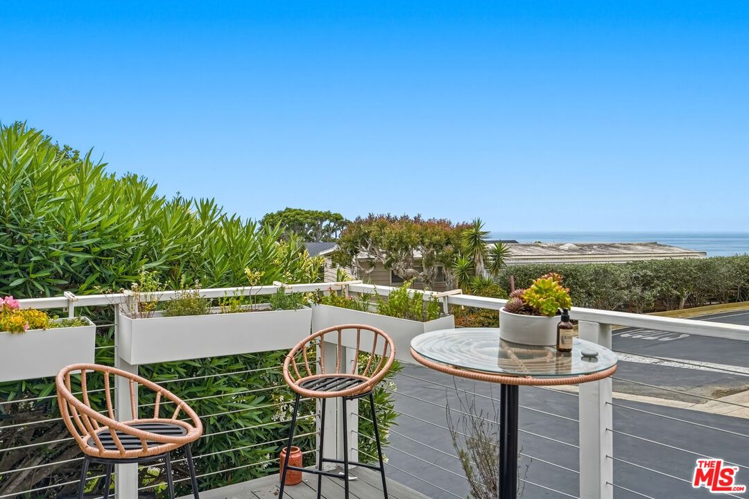 29500 Heathercliff Road, Unit 134 Malibu, CA 90265 - Photo 9 of 34