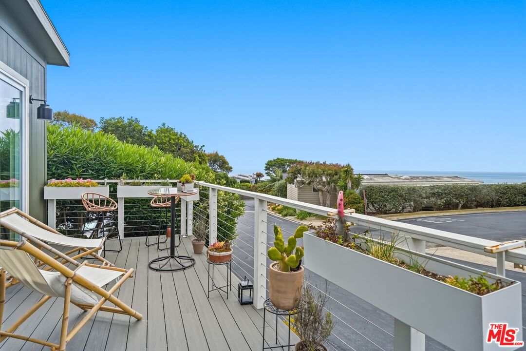 29500 Heathercliff Road, Unit 134 Malibu, CA 90265 - Photo 10 of 34