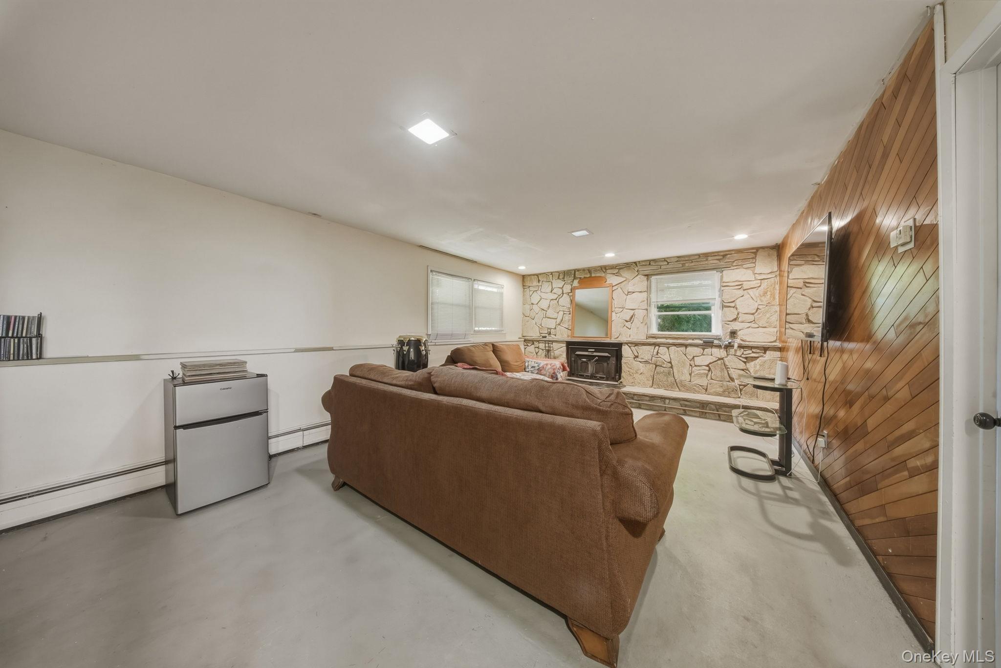 4 Hunt Drive Florida, NY 10921 - Photo 25 of 37