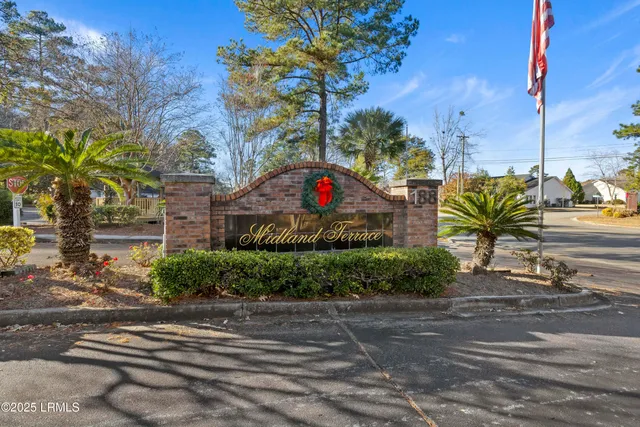 $243,000 | 188 Midland Parkway, Unit 501, Summerville, SC 29485