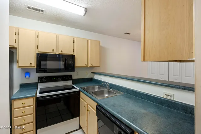 $243,000 | 188 Midland Parkway, Unit 501, Summerville, SC 29485