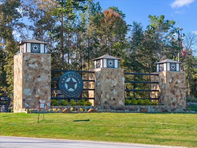 $225,000 | 195 Bunkhouse Road, New Waverly, TX 77358