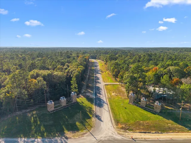 $225,000 | 195 Bunkhouse Road, New Waverly, TX 77358