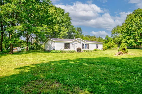 $179,900 | 12650 State Road, Leslie, MI 49251
