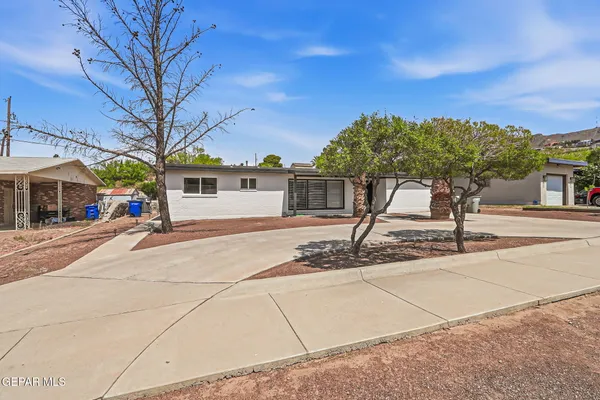 $499,950 | 609 Alethea Park Drive, El Paso, TX 79902