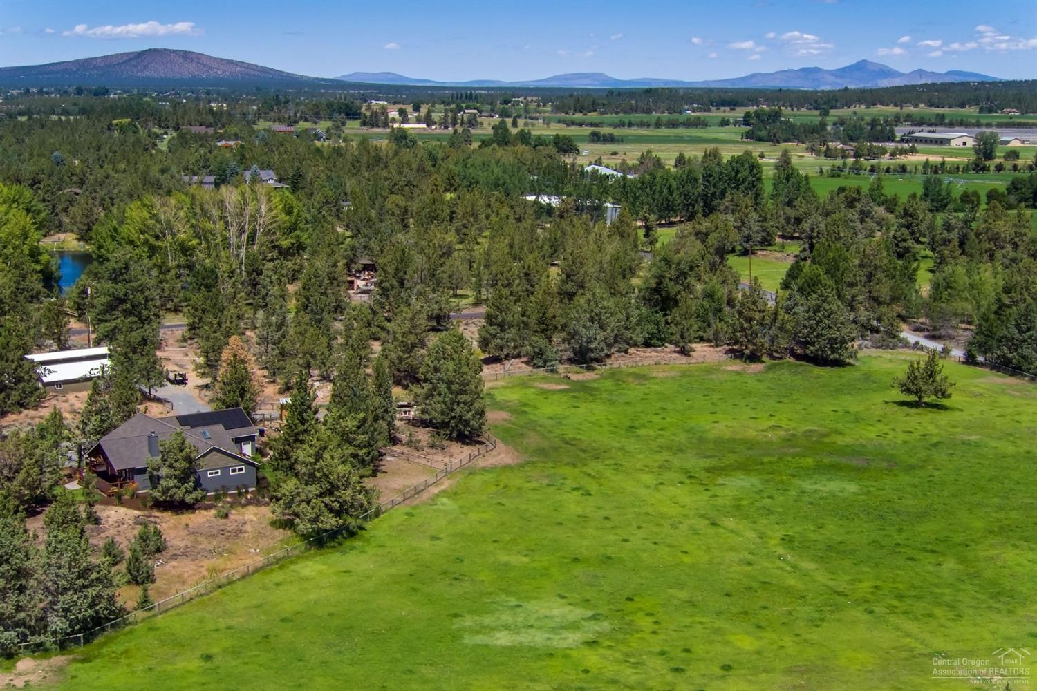64705 Simon Road Bend, OR 97703 - Photo 21 of 25 Gallery Image 21