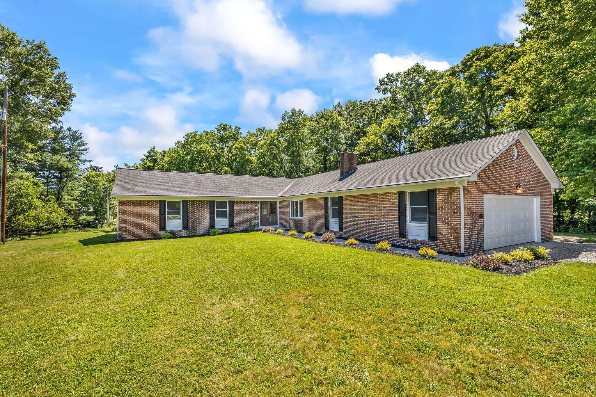 1-web-or-mls-1270CarriageRoad_Hommati102