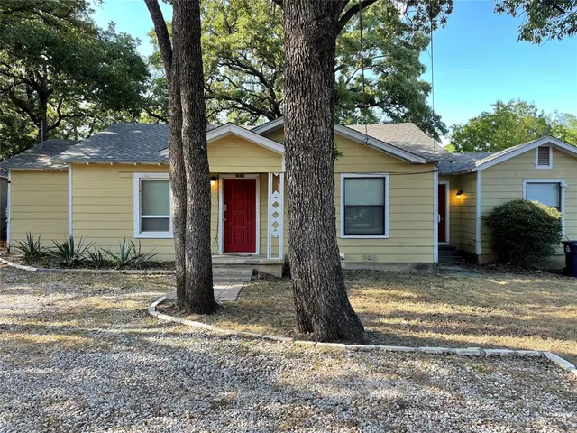 $1,500,000 | 1303 Fannin Street, Denton, TX 76201