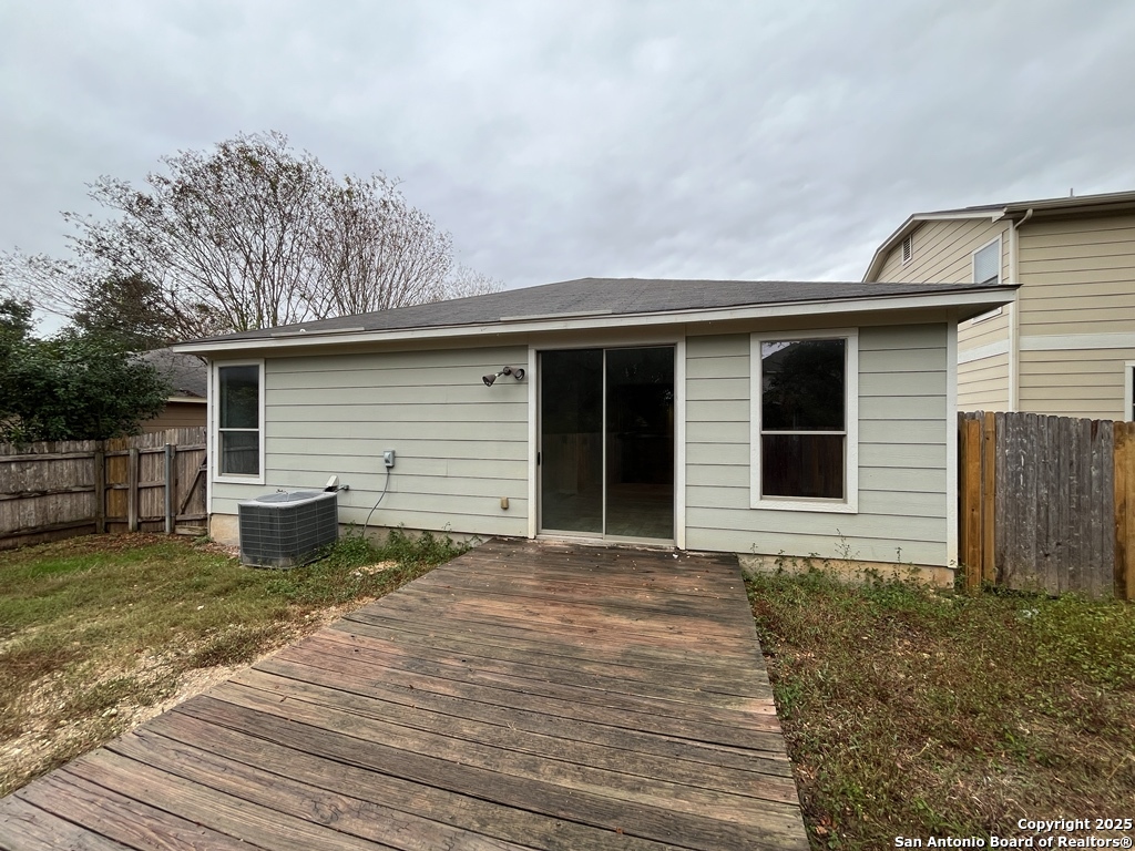 317 Sandy Shoal Boerne, TX 78006 - Photo 33 of 50 a front view of a house with garden