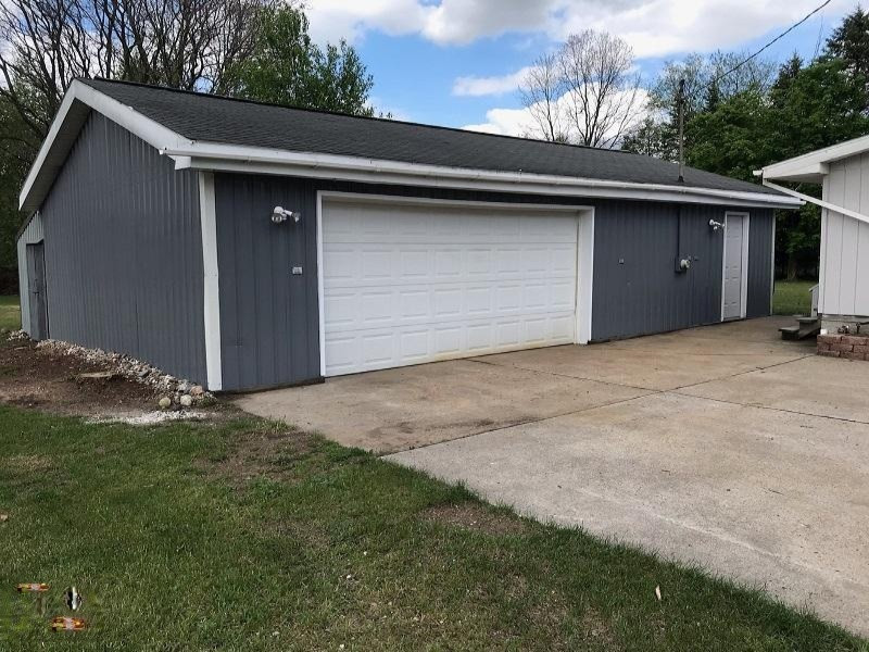 8026 Marvin Road Holton, MI 49425 - Photo 6 of 34 Garage with trim