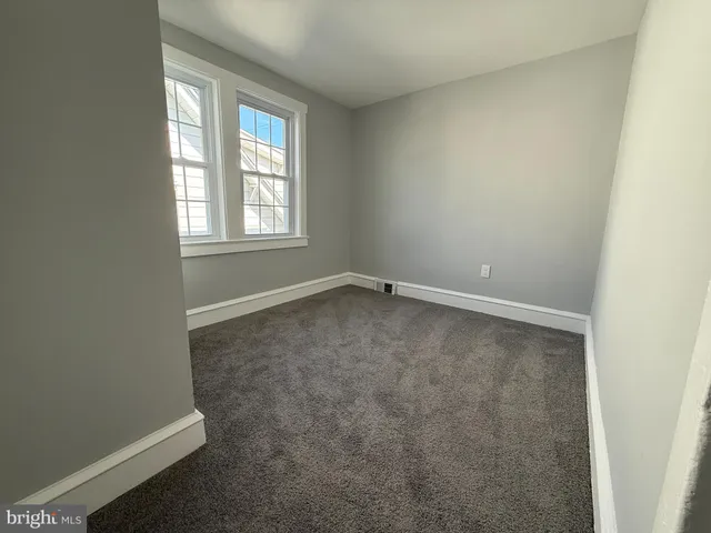 $1,750 | 333 West Buck Street, Paulsboro, NJ 08066