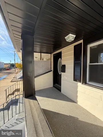 $1,750 | 333 West Buck Street, Paulsboro, NJ 08066