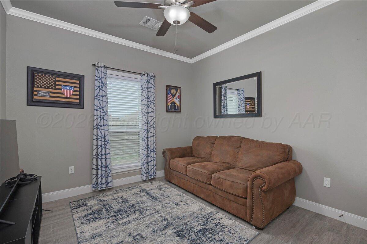 39 Cm Lane Canyon, TX 79015 - Photo 17 of 26 a living room with furniture and a rug