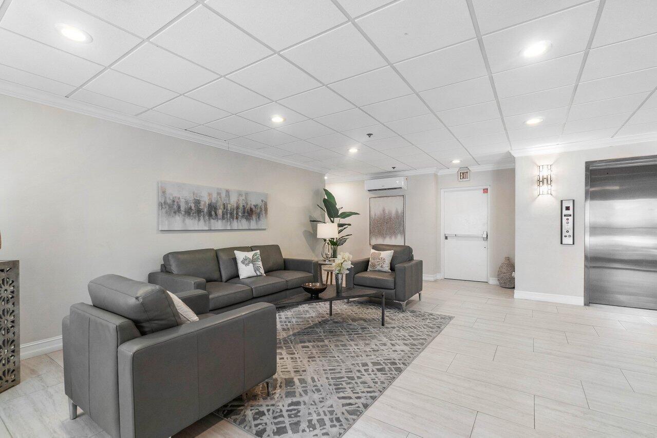 950 De Soto Road, Unit 2B Boca Raton, FL 33432 - Photo 34 of 38 001-950DeSotoRoad-BocaRaton-FL-33432-SMA