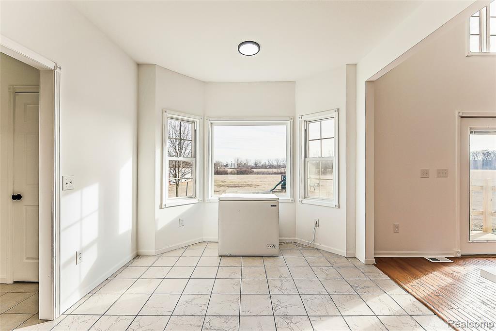 2611 Toben Road Carleton, MI 48117 - Photo 19 of 67