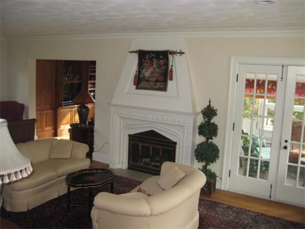 43 Meadowbrook Road Longmeadow, MA 01106 - Photo 6 of 29 Gallery Image 6
