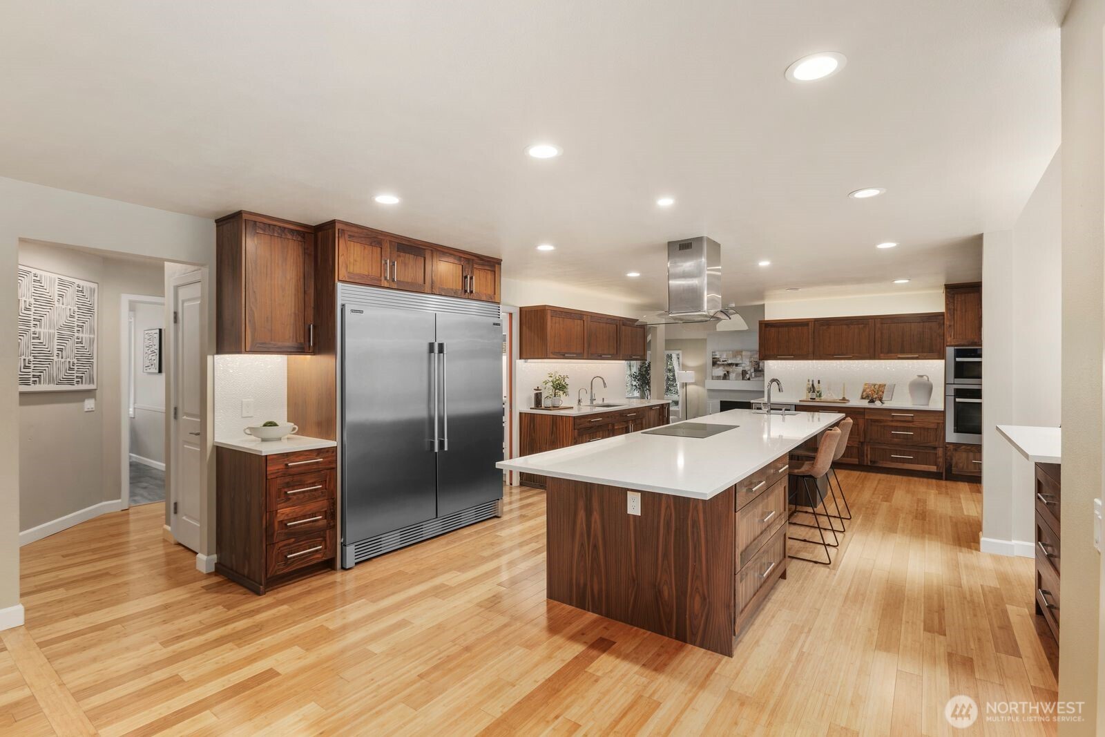 22720 Northeast 46th Street Redmond, WA 98053 - Photo 12 of 40
