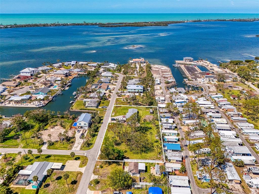 698 West Perry Street Englewood, FL 34223 - Photo 12 of 55