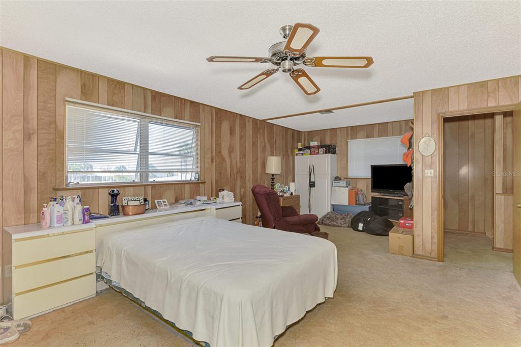 698 West Perry Street Englewood, FL 34223 - Photo 23 of 55