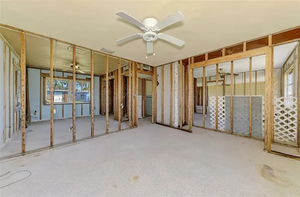 $375,000 | 698 West Perry Street, Englewood, FL 34223