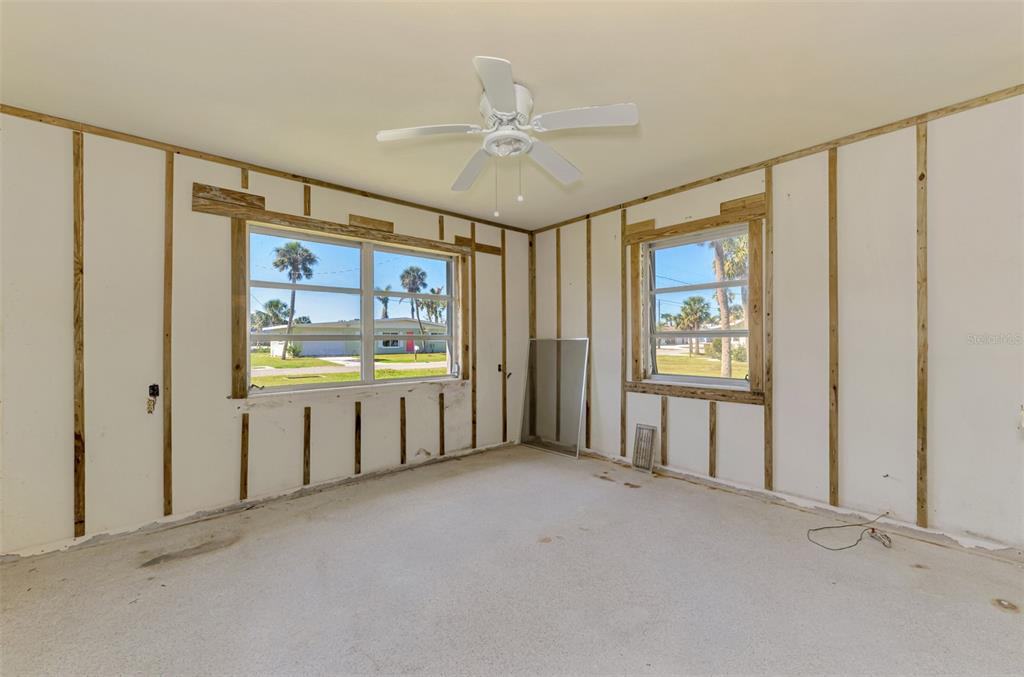 698 West Perry Street Englewood, FL 34223 - Photo 33 of 55