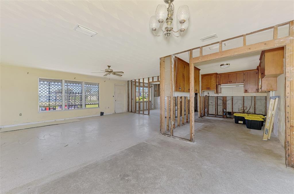 698 West Perry Street Englewood, FL 34223 - Photo 43 of 55