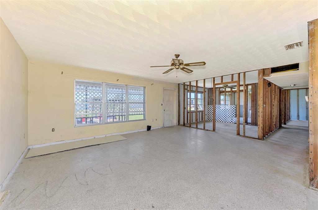 698 West Perry Street Englewood, FL 34223 - Photo 46 of 55