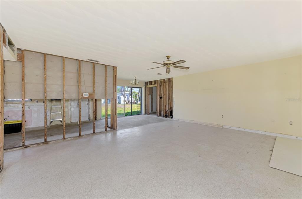 698 West Perry Street Englewood, FL 34223 - Photo 47 of 55