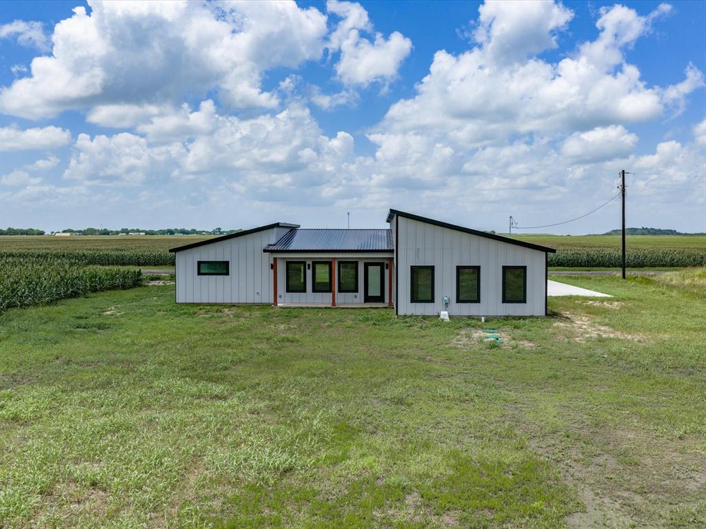 2091 Goodwyn Road Italy, TX 76651 - Photo 11 of 36