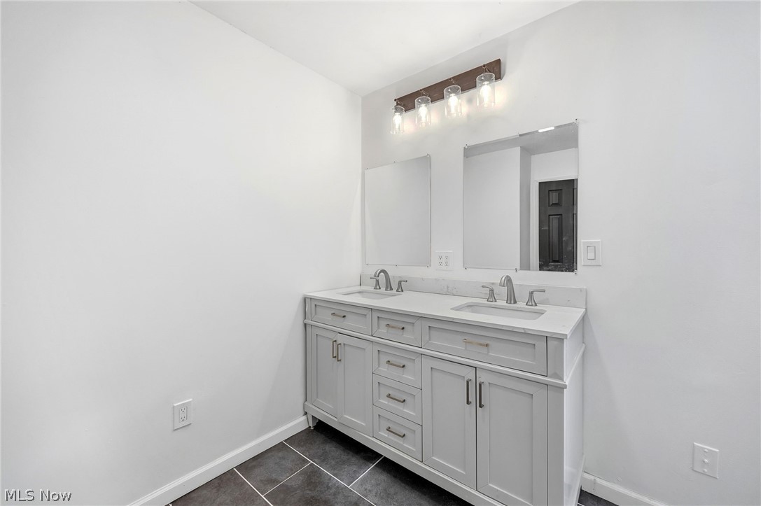 12958 West Pleasant Valley Road Parma, OH 44130 - Photo 20 of 42