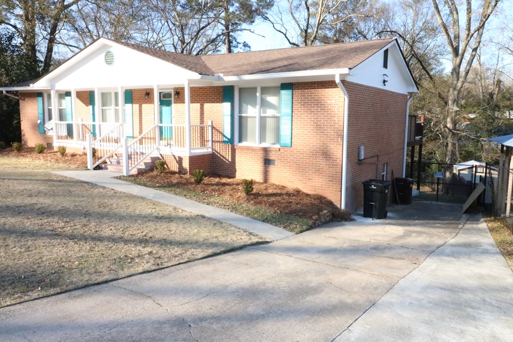7 Primrose Court Columbus, GA 31907 - Photo 2 of 37 a front view of a house
