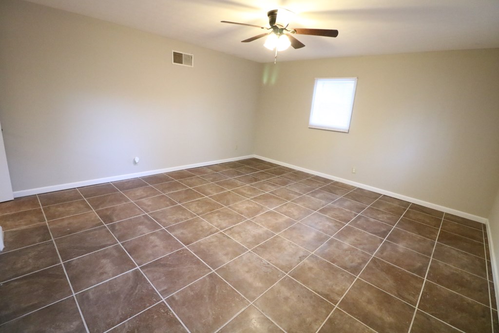 7 Primrose Court Columbus, GA 31907 - Photo 37 of 37 a view of an empty room with a window
